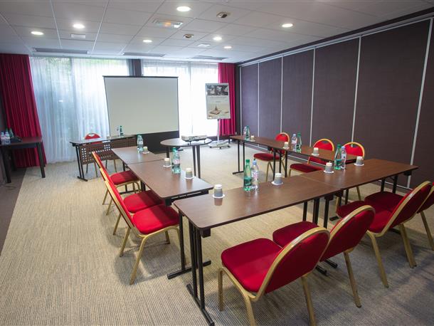Salle en U - Hotel Mercure Vannes
